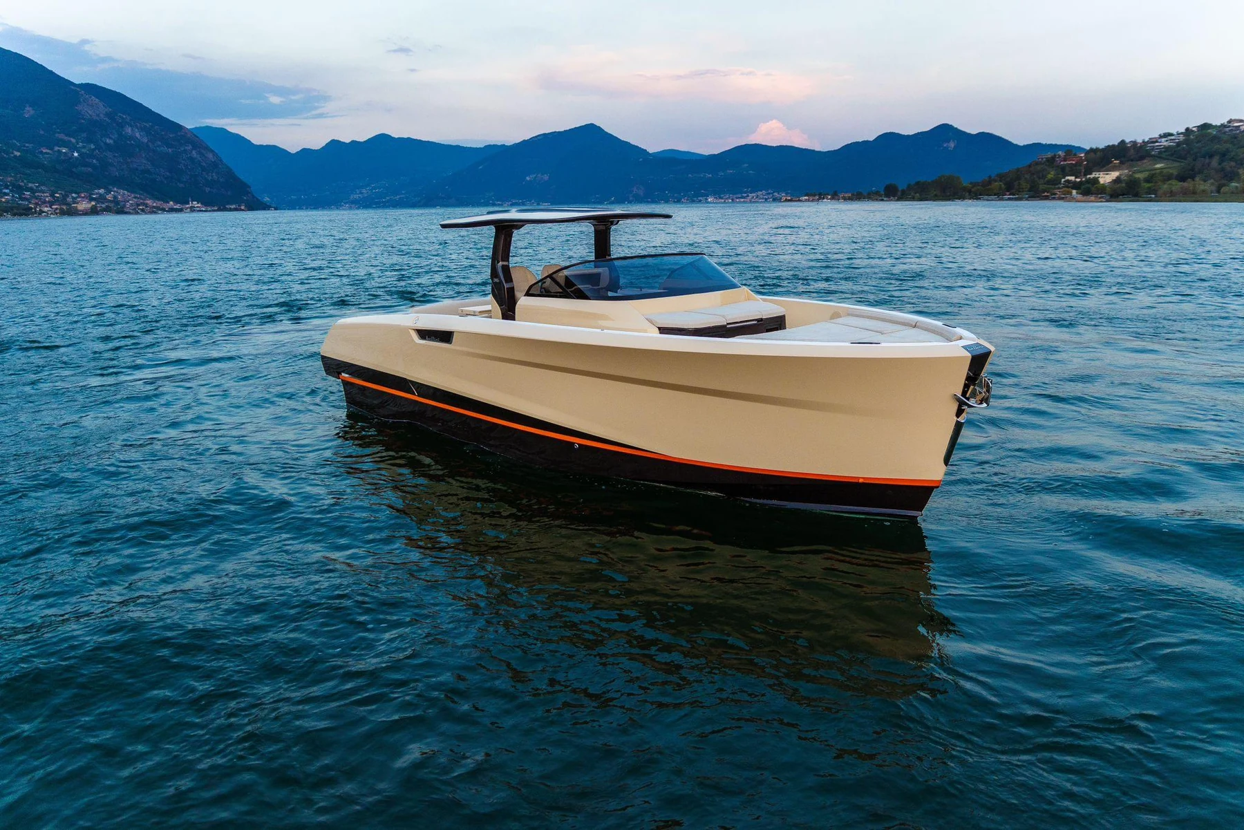 Astor Bellini 36, day boat di 11 m